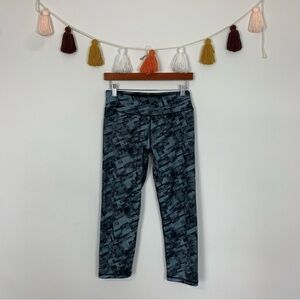 Prana Compression Blue Black Geometric Pattern Capri Leggings Size Medium